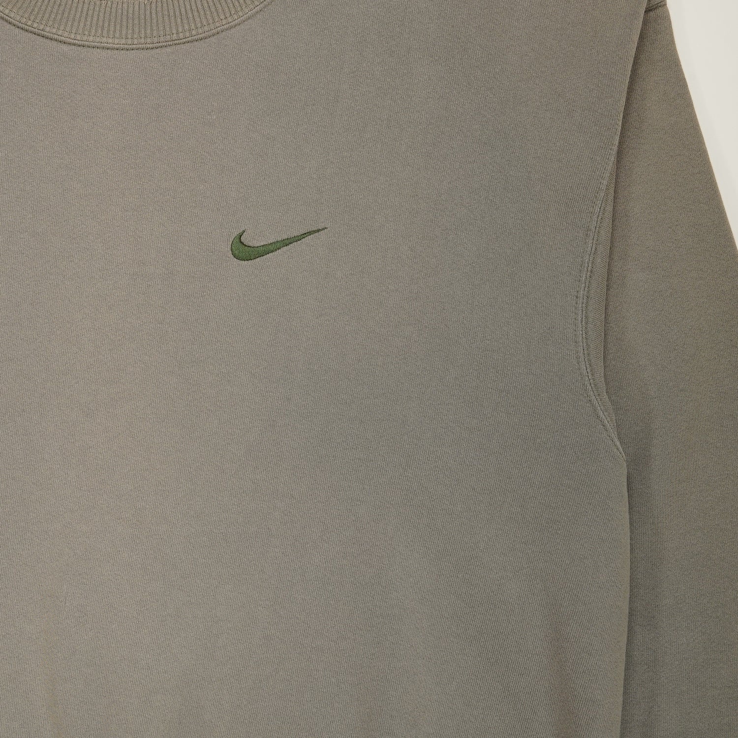 '90s Nike earth tones mini swoosh crewneck XXL