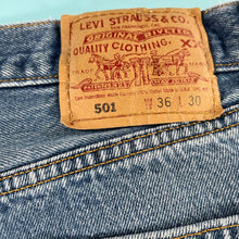 Load image into Gallery viewer, Vintage Levi&#39;s 501 faded denim 34x30.5
