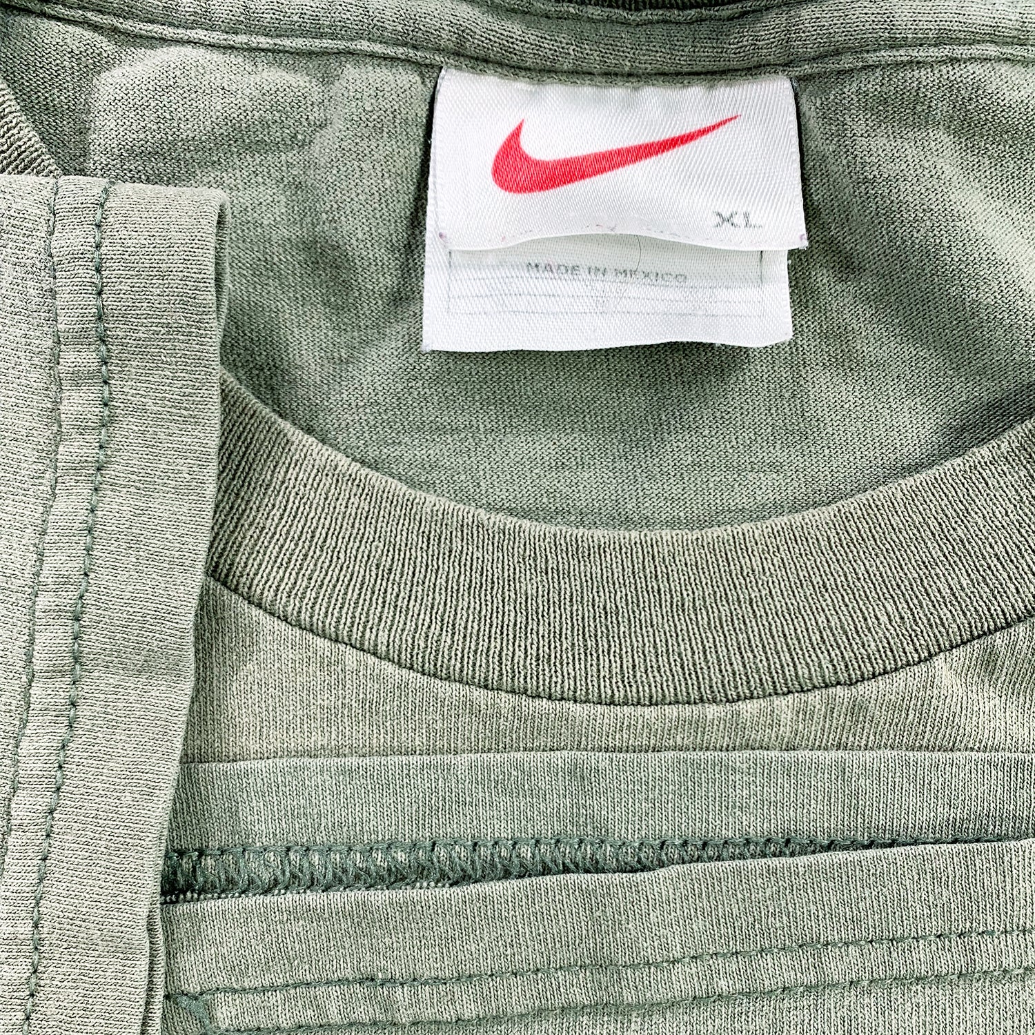 '90s Nike mini logo tee XL