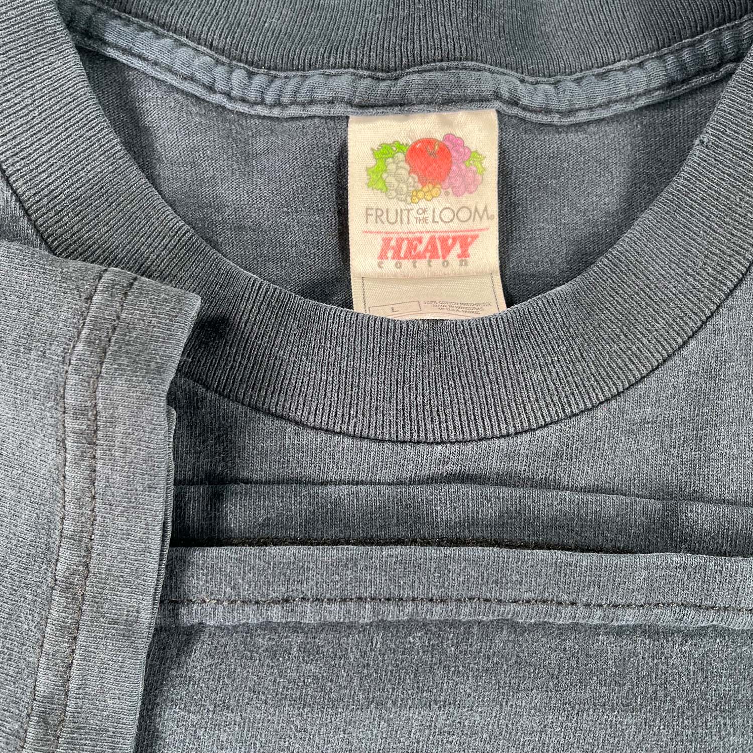 2002 'Signs' M. Night Shyamalan tee L