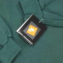 Load image into Gallery viewer, Deadstock 1992 Nike Sport Fundamentals crewneck L/XL
