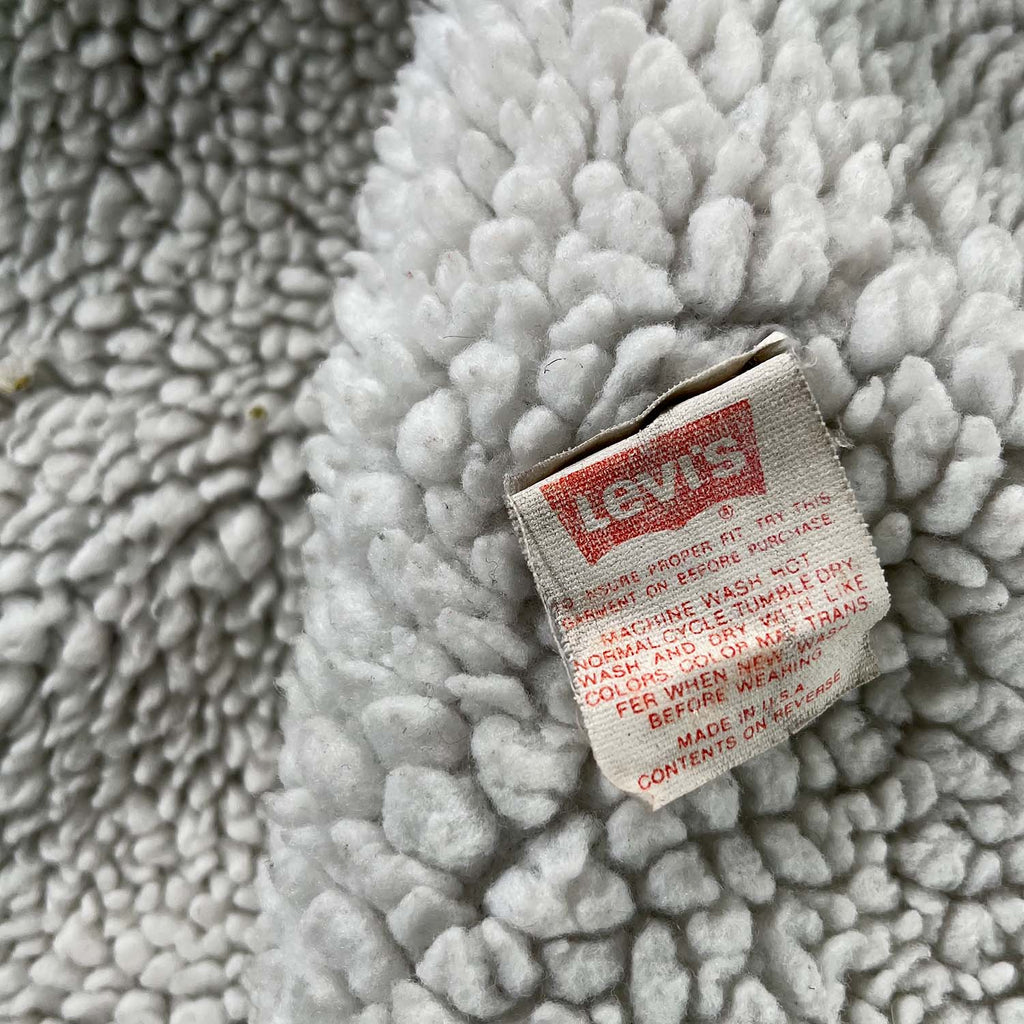 Vintage Levi's sherpa lined denim jacket L