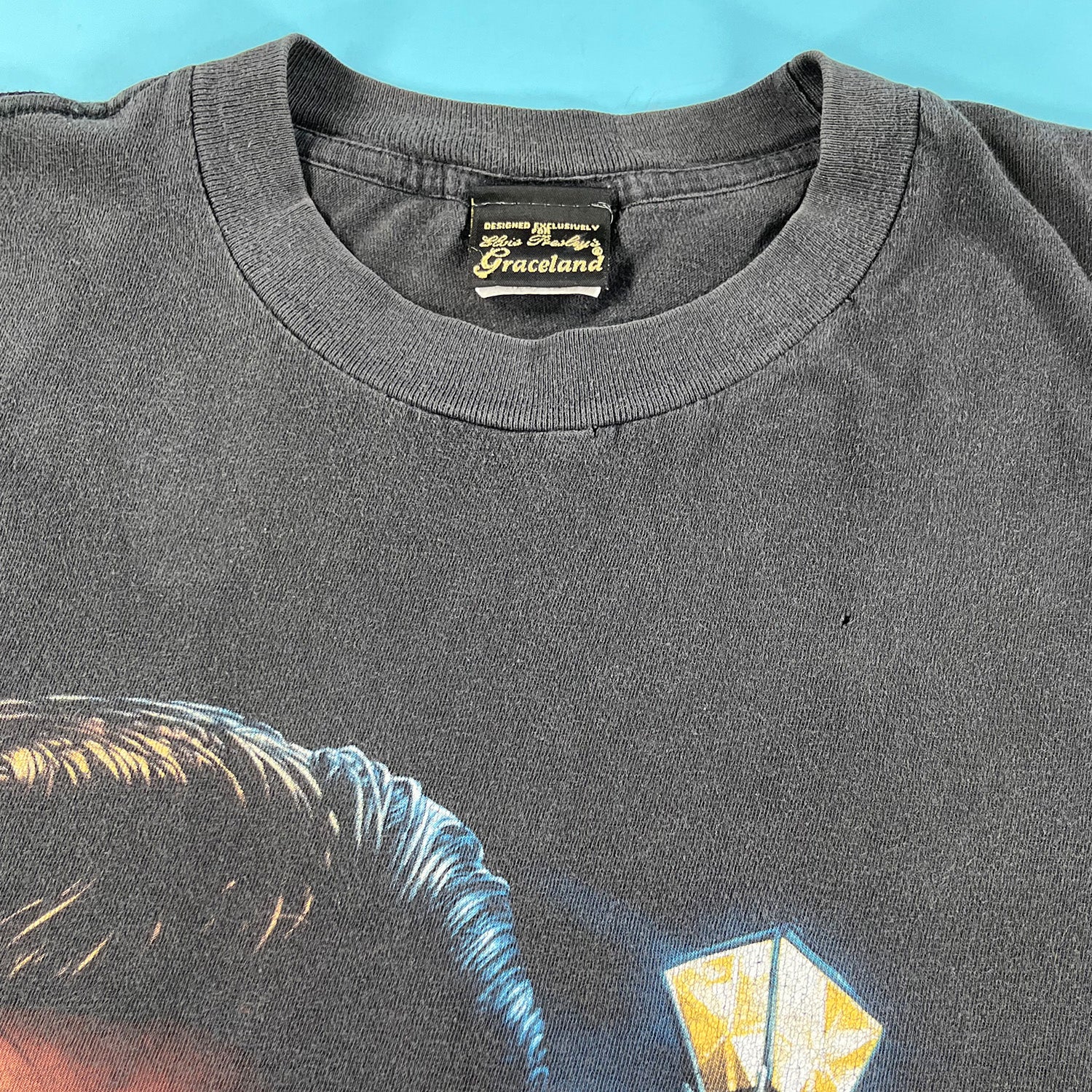 1999 Elvis Presley faded tee S/M