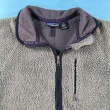 Load image into Gallery viewer, Vintage Patagonia deep pile fleece jacket M
