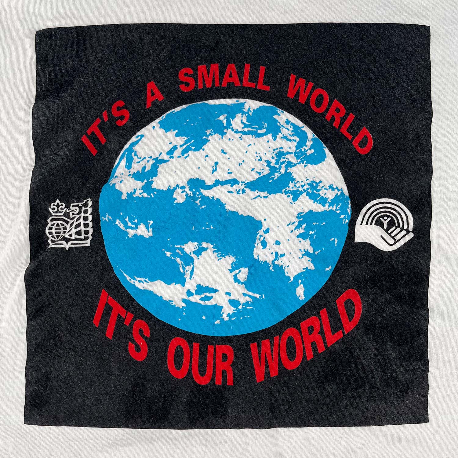'90s Earth "It's Our World" tee XL